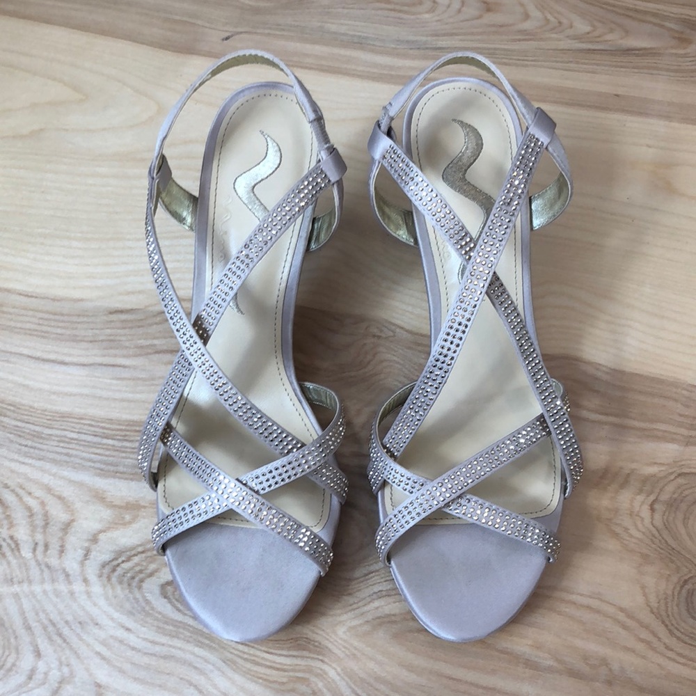 Nina *LIKE NEW* Champagne Heels - Picture 2 of 5